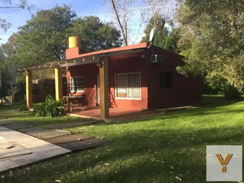 Quinta en venta - 2 dormitorios 2 baños - 75mts2 - Chascomus