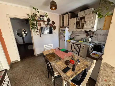 VENTA PH 2 AMBIENTES EN BERNAL CENTRO CON BALCON