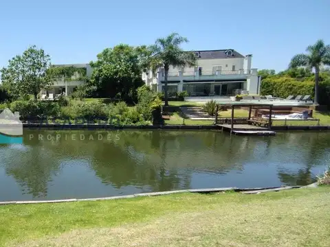 Casa en Alquiler de 3 dormitorios