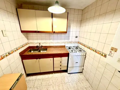 Depto Tipo Casa en Alquiler de 4 ambientes