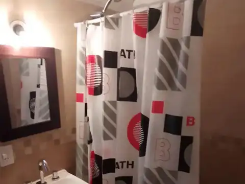 Depto en ALQUILER TEMPORARIO, a metros del Río y el Bv Oroño 