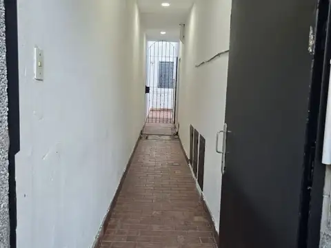 RECONQUISTA 1465 , Piso 1