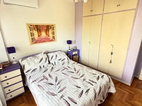 3 AMB 59 MTS TOT, AL FTE C/BALCÓN, DORMITORIOS C/PLACARD, COCINA Y LAV. INDPTE., BAÑO COMPLETO, EXC. UBICACIÓN