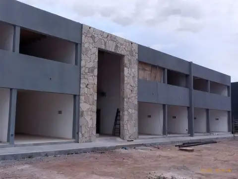 VENTA LOCAL CARRIL NACIONAL GUAYMALLEN