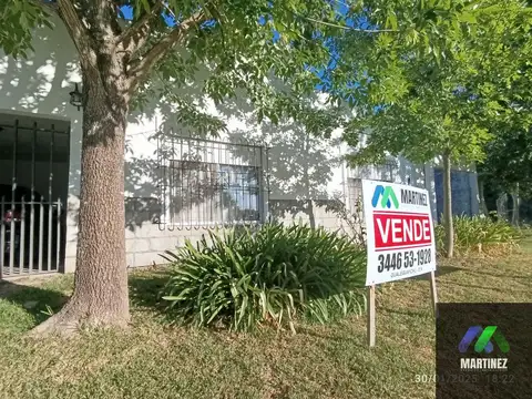 Casa en venta c/ pileta y cochera en Pueblo General Belgrano