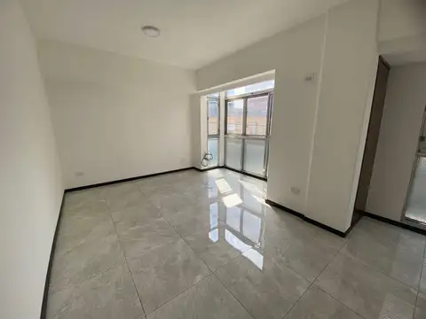 Oficina en Alquiler en Quilmes, $ 350.000