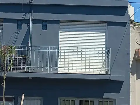 Departamento tipo casa en alquiler en Floresta