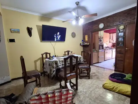 Victorino de la Plaza 1400