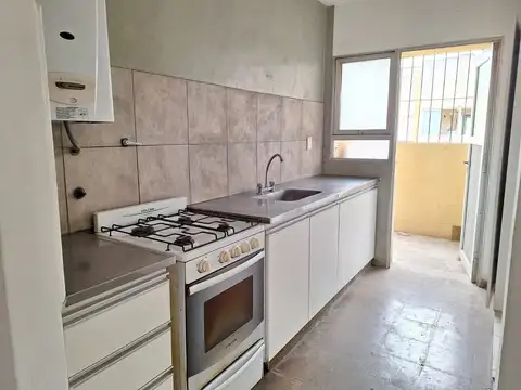 Agustín Álvarez 100