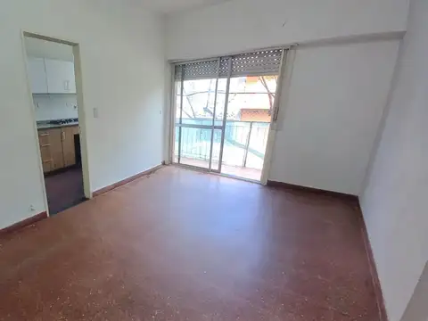 Las Tunas 11100, Piso 1