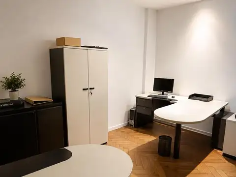 Venta Oficina institucional de categoría | 419 m² | 6 cocheras | Edificio de estilo francés