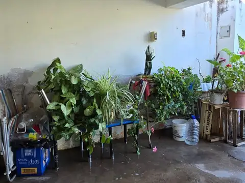 Depto Tipo Casa en Venta de 8 ambientes