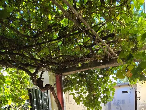 Depto Tipo Casa en Venta al Este