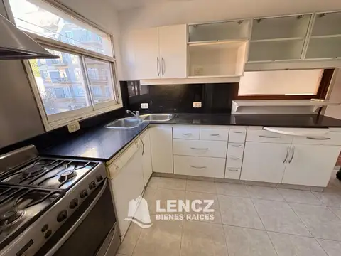 Departamento en Alquiler con 1 cocheras