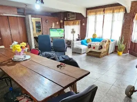 Presidente Domingo Faustino Sarmiento 2100