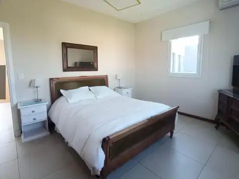 Casa en Alquiler Temporal en El Canton, Countries y Barrios Cerrados en Escobar