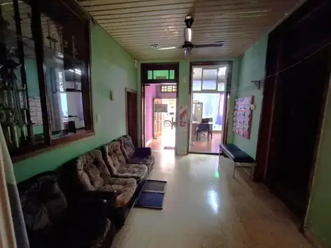 Casa 6 ambientes con 4 baños