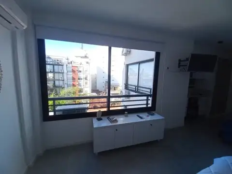 Palermo, Scalabrini Ortiz 1500, piso 5,  1 amb, 38m2, u$s 750 + luz. (Alq min 3 meses)