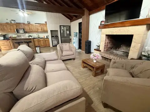 Casa 4 ambientes con 3 baños