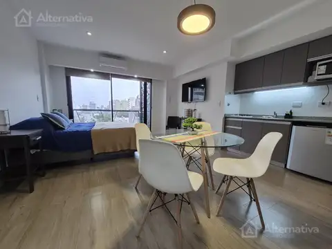 Urquiza al 1200 entre Av. San Juan y Cochabamba