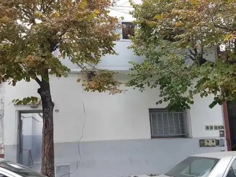 Cachi e/ Pasaje Arturo Beruti y Santo Domingo