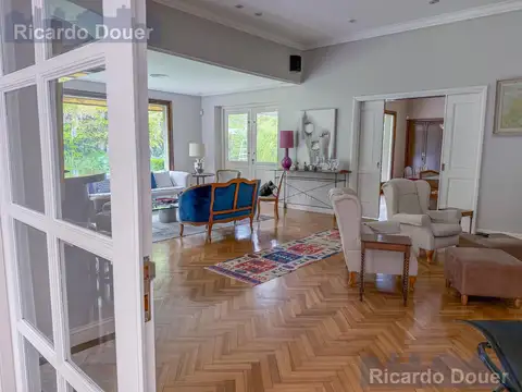 Espectacular Casa en Alquiler en Barrio Santa Rita