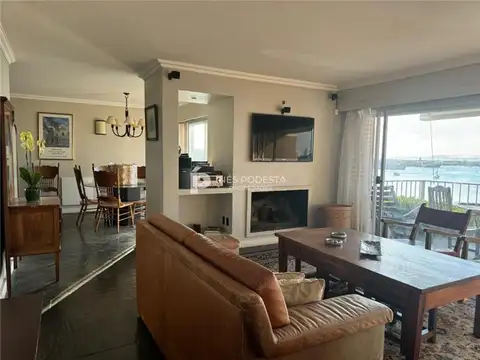 Departamento en Alquiler de 5 ambientes