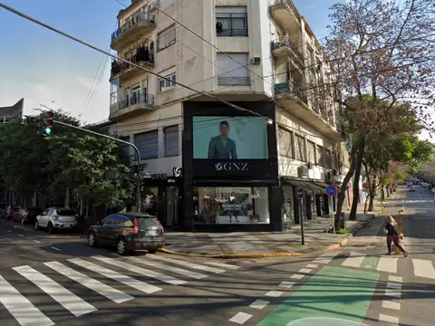 VENTA DEPARTAMENTO TRES AMBIENTES- PARQUE CHACABUCO- MUY LUMINOSO