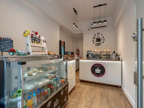 Venta local comercial a la calle Almagro
