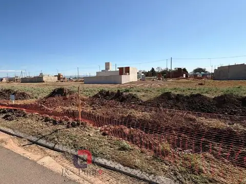 Lote en Cuestas de Manantiales