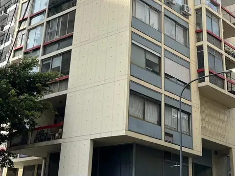 Larrea 700, Piso 5