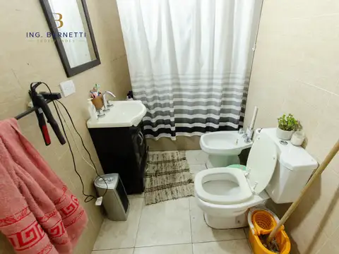 Depto Tipo Casa 5 ambientes con 2 baños