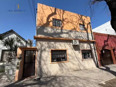 Tipo Casa 5 ambientes al frente - 158 m2 -