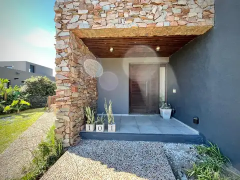 Casa en Venta en Aguadas, USD 595.000