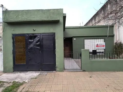 CASA MULTIFAMILIAR 6 AMBIENTES