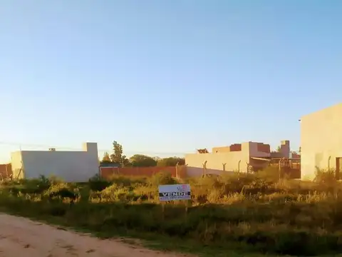 Terreno en Venta 50  mts Fondo