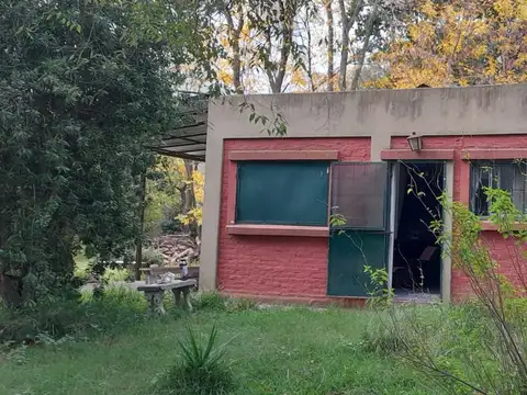 VENTA DOS LOTES con CASA. FLORENCIO VARELA.