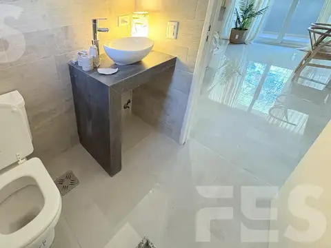 Departamento en Venta con 2 cocheras