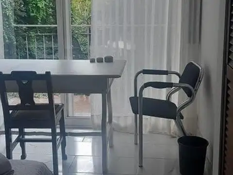 Casa 9 ambientes con 6 baños