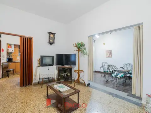 VENTA CASA 4 AMBIENTES EN MARTIN CORONADO CON PATIO Y TERRAZA