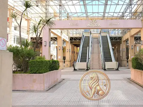 Venta Monoambiente Pinamar centro en Paseo el Ágora con cochera