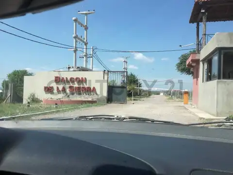 TERRENO EN VENTA BARRIO BALCÓN DE LA SIERRA (D64)
