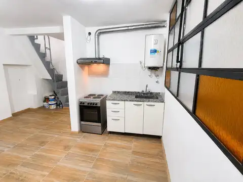 Piedras 800, Piso 1