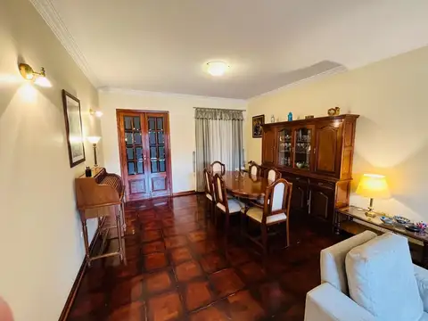 Juan José Castelli 1200