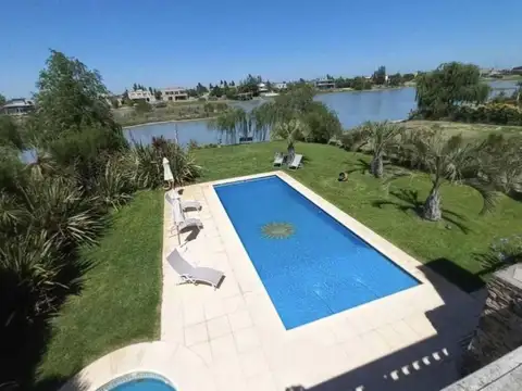 Casa en Alquiler en San Vicente, USD 2.900