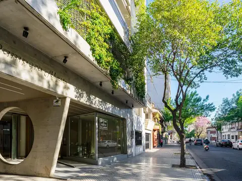 Oficina vidriada al frente en el centro de Rosario