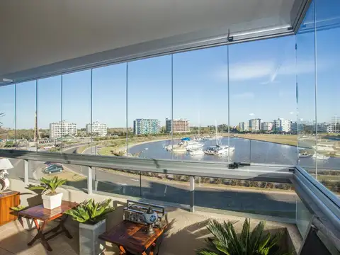 Avenida del Puerto 100