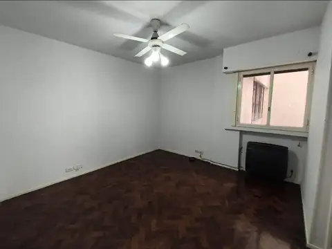 Colombres 1000, Piso 4