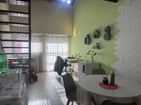 Depto Tipo Casa en Venta de 2 dormitorios