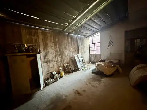 Casa 6 ambientes con 2 baños